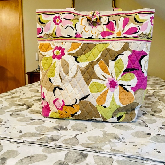 Vera Bradley Handbags - Vera Bradley Portobello Road Large Tote